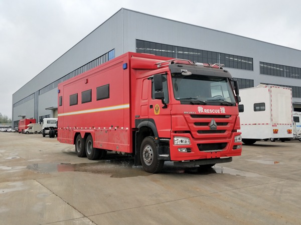 重汽后雙橋宿營車