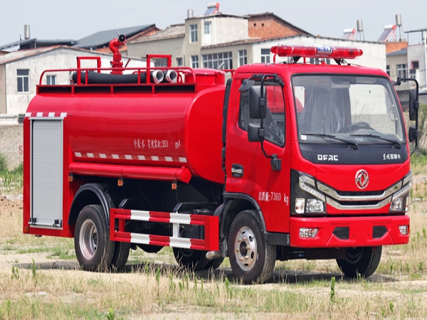 柴油7噸消防灑水車